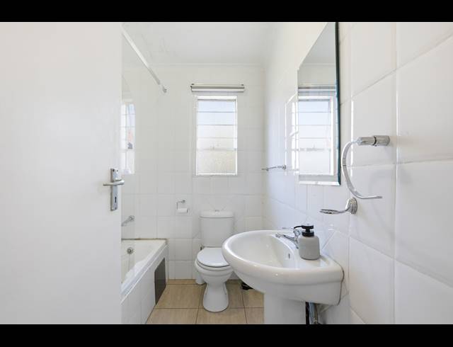 2 BEDROOM CLUSTER FOR SALE IN MAGALIESSIG